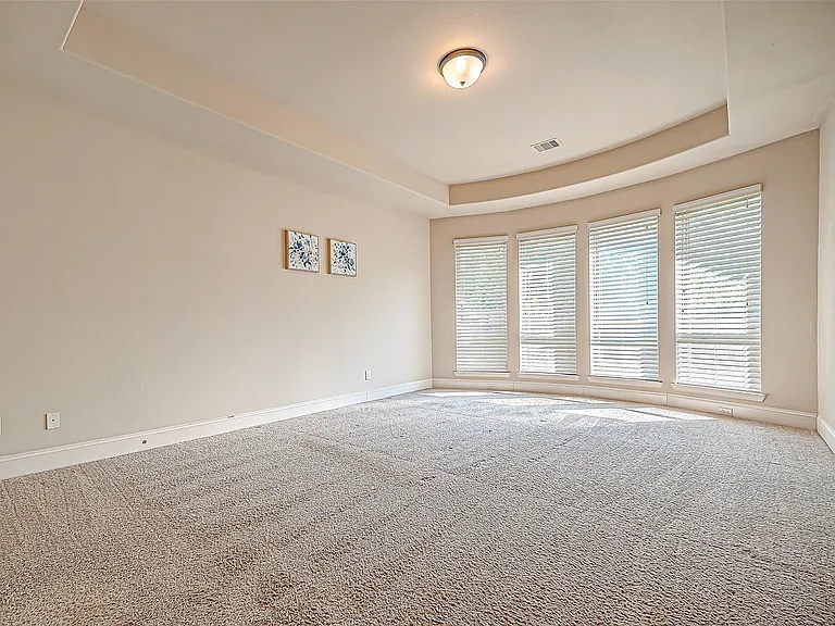 12604 Floral Park Ln — Photo 30