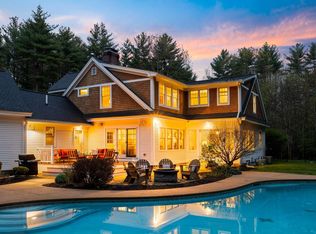 15 Wiggin Way, Stratham, NH 03885
