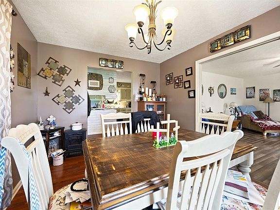 5th image of 548 Short Cut Rd