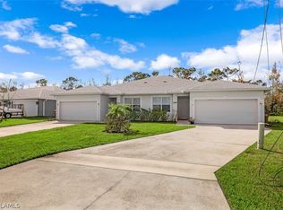 3208/3210 SW 17th Place Cpe, Coral, FL 33914
