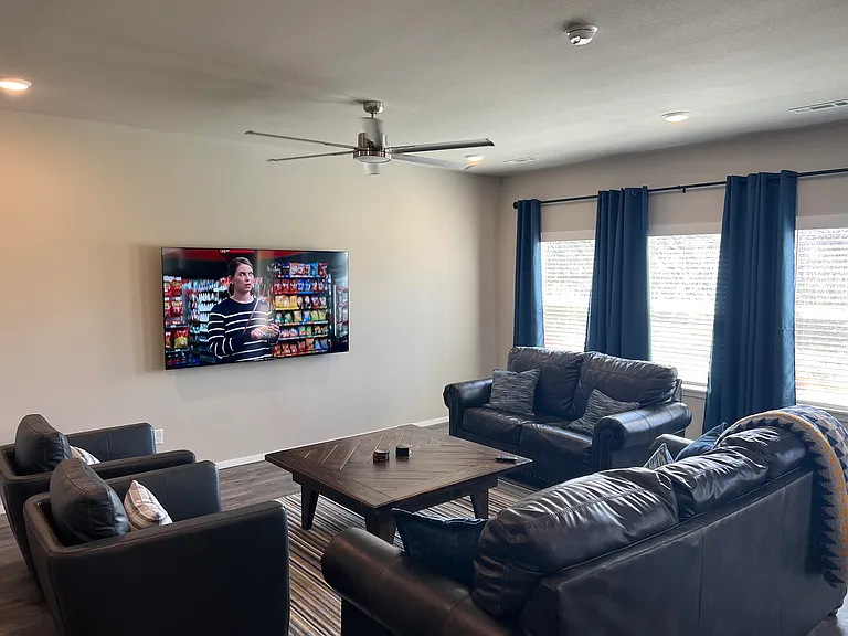 863 E Sparrow Cir — Photo 4