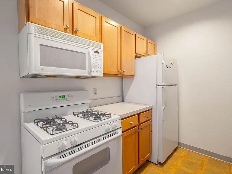 1100 Vine St #415 — Photo 7