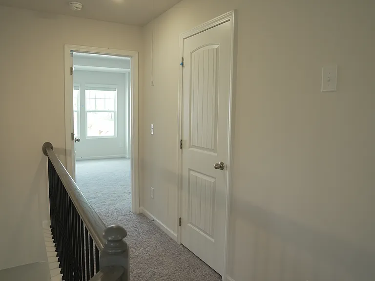 79 Pineview Dr — Photo 41
