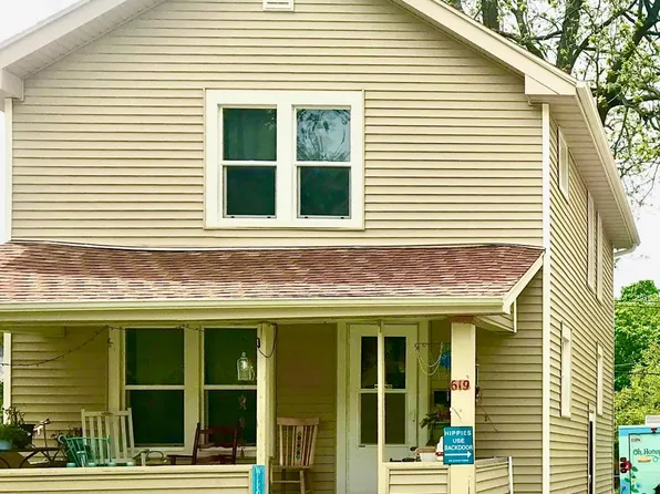 619 W Clark St, Champaign, IL 61820