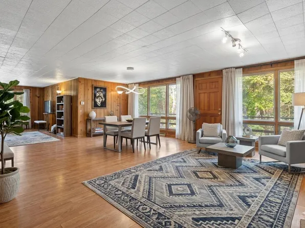 W351S10308 Tuohy ROAD, Eagle, WI 53119