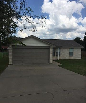 2nd image of 3107 Shady Ln