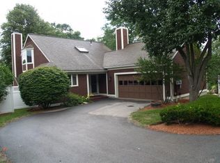 951 Straw Hill Rd, Manchester, NH 03104