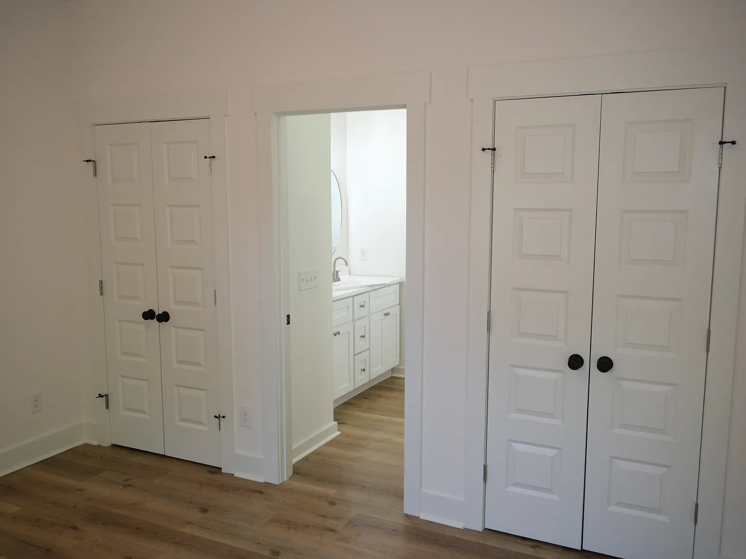 2 bed, 985 sqft, $2,150 — Photo 4