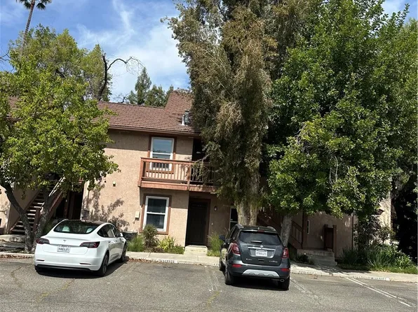 7060 Shoup Ave Unit 203, Canoga Park, CA 91303