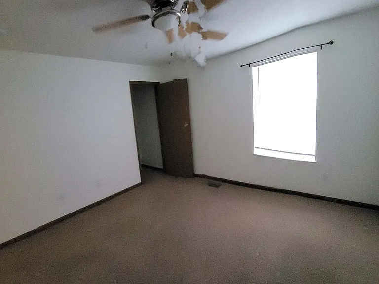 232 Macandrews Way — Photo 12