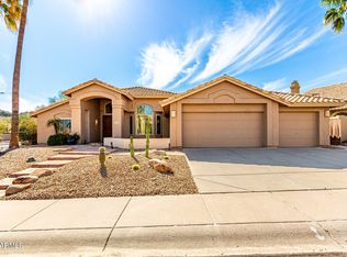 2045 E Cathedral Rock Dr, Phoenix, AZ 85048