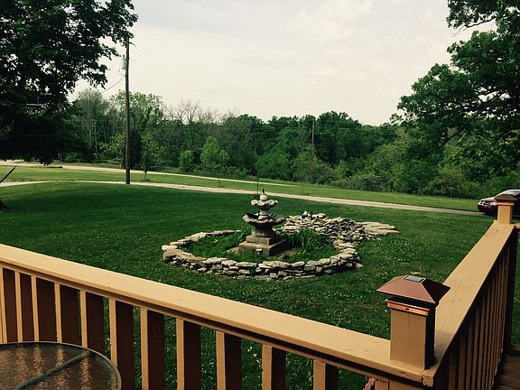 3rd image of 1809 Circleview Dr