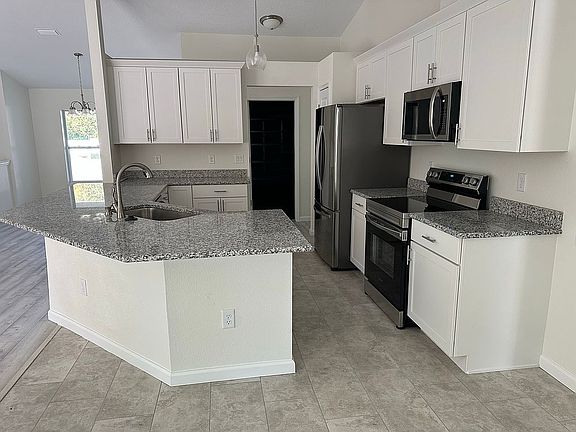 5th image of 7901 N Sarazen Dr