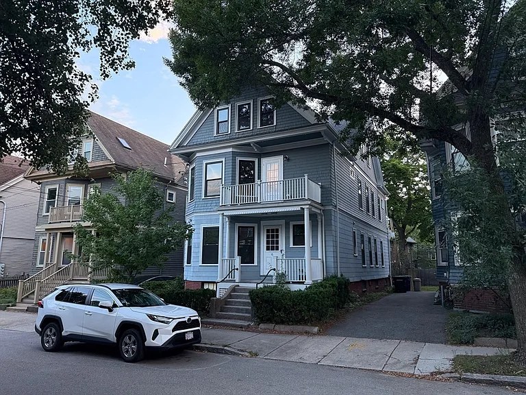 16 Willow Ave #3 — Photo 8