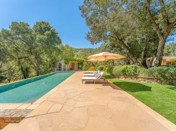 1700 Walnut Drive, Oakville, CA 94562