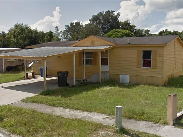 5705 Middlesex Dr — Photo 1