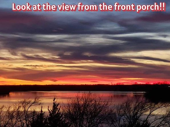 120 Lakeshore Dr