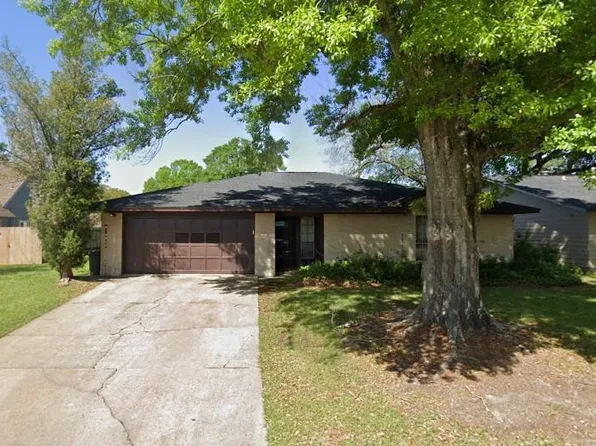2901 23rd St, Orange, TX 77630
