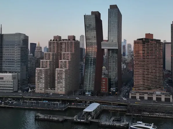 626 1st Avenue image 1 of 38