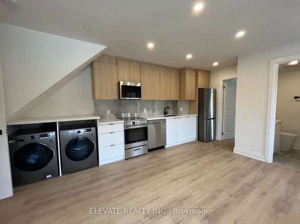 38 Lightbourn Ave, Toronto, ON M6H 3P3