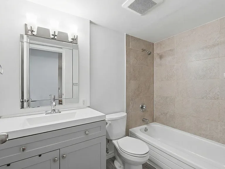 2012 Fullerton Ave #218 — Photo 10