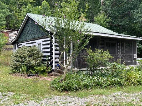 741 Lee Rd, Salem, VA 24153