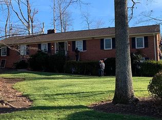 145 Marlin Dr, Spartanburg, SC 29307