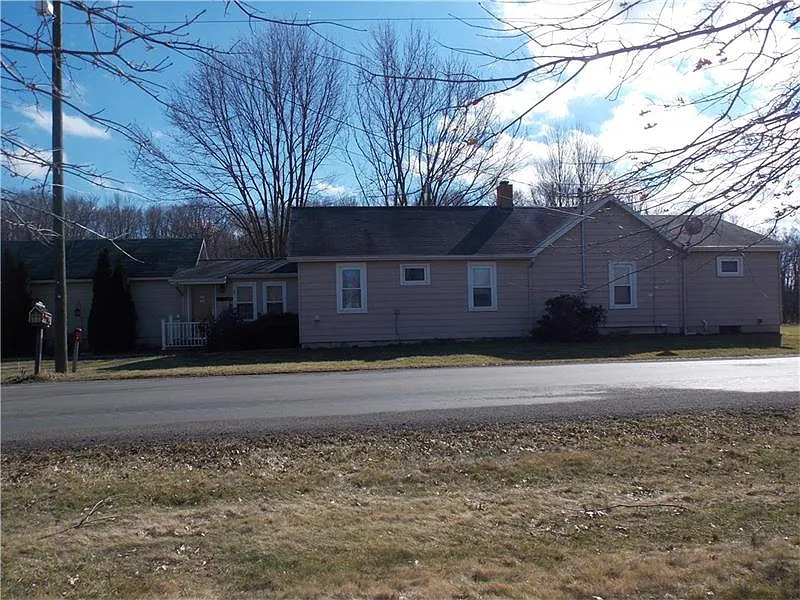 206 Forrester Rd photo 1