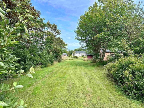 3rd image of 385 Brighton Rd