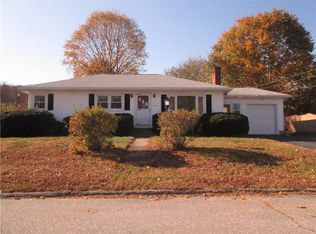 214 Abbey Dr, Cumberland, RI 02864