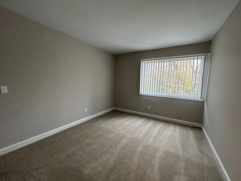Candlelite Apartments — Photo 106