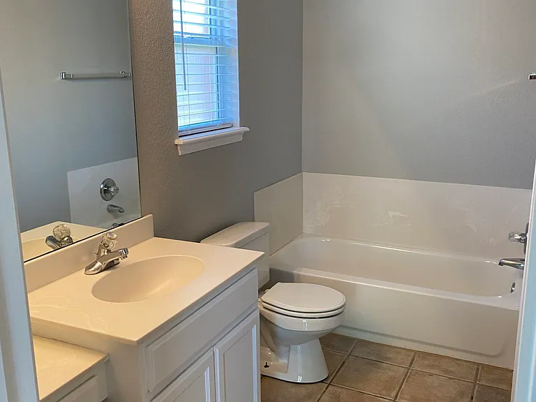 16413 Otter Dr — Photo 10