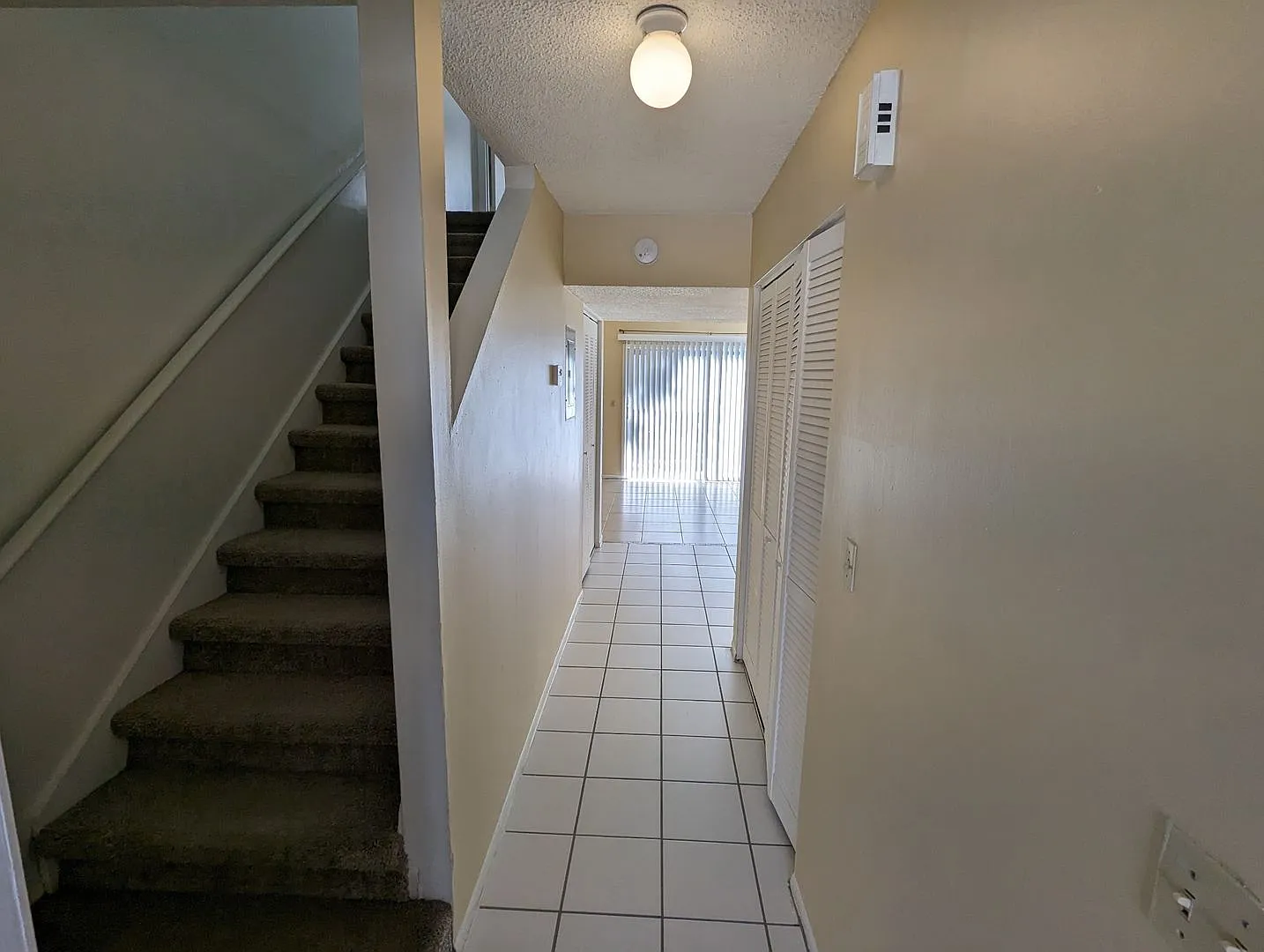 Spacious 2 Bed 2 Bath Apartment For Rent In Orlando, Fl Near Ucf — Photo 1