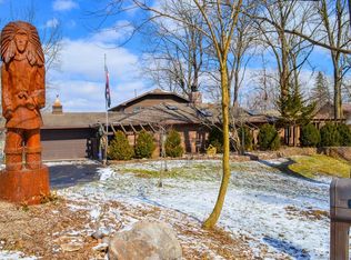 9378 E Koher Rd S, Syracuse, IN 46567