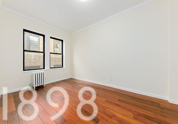 4th image of 43-38 39th Pl #42