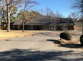 2801 Scissortail Ln, Enid, OK 73703