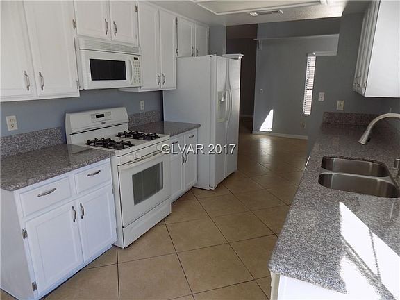 4th image of 5747 Cinnabar Ave