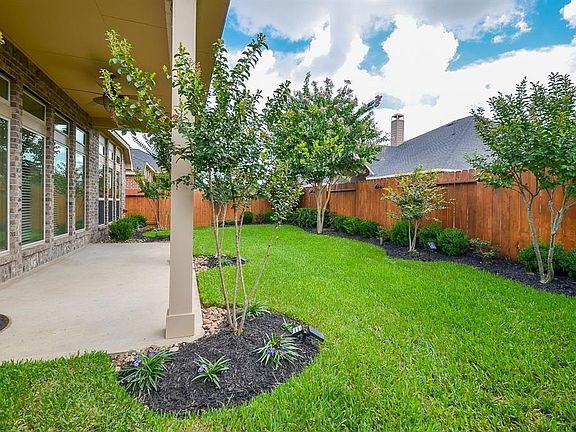 5th image of 2707 Misty Laurel Ct