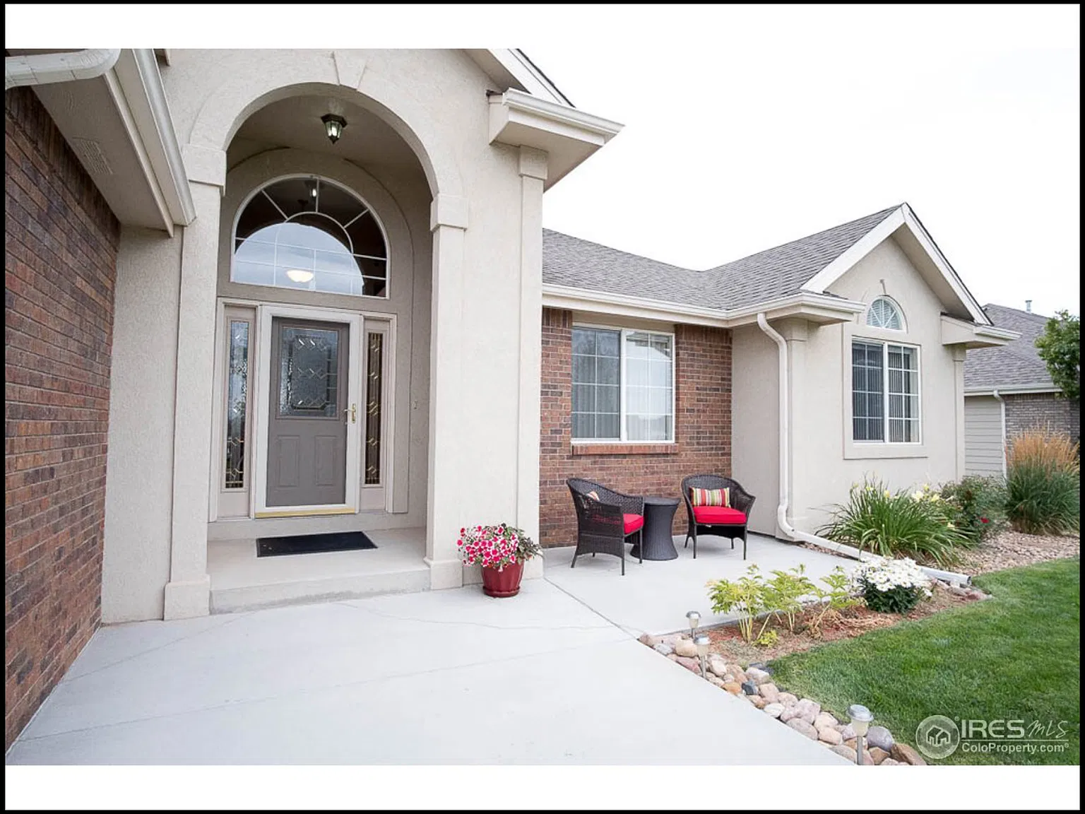 3 bed, 1701 sqft, $2,300 — Photo 3
