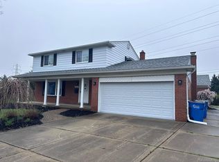 27825 Flanders Ave, Warren, MI