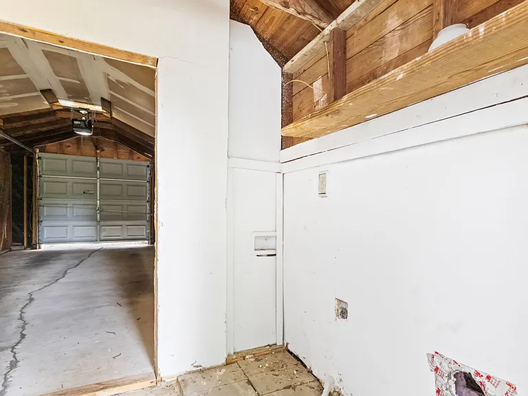704 Curtiss Ave — Photo 20