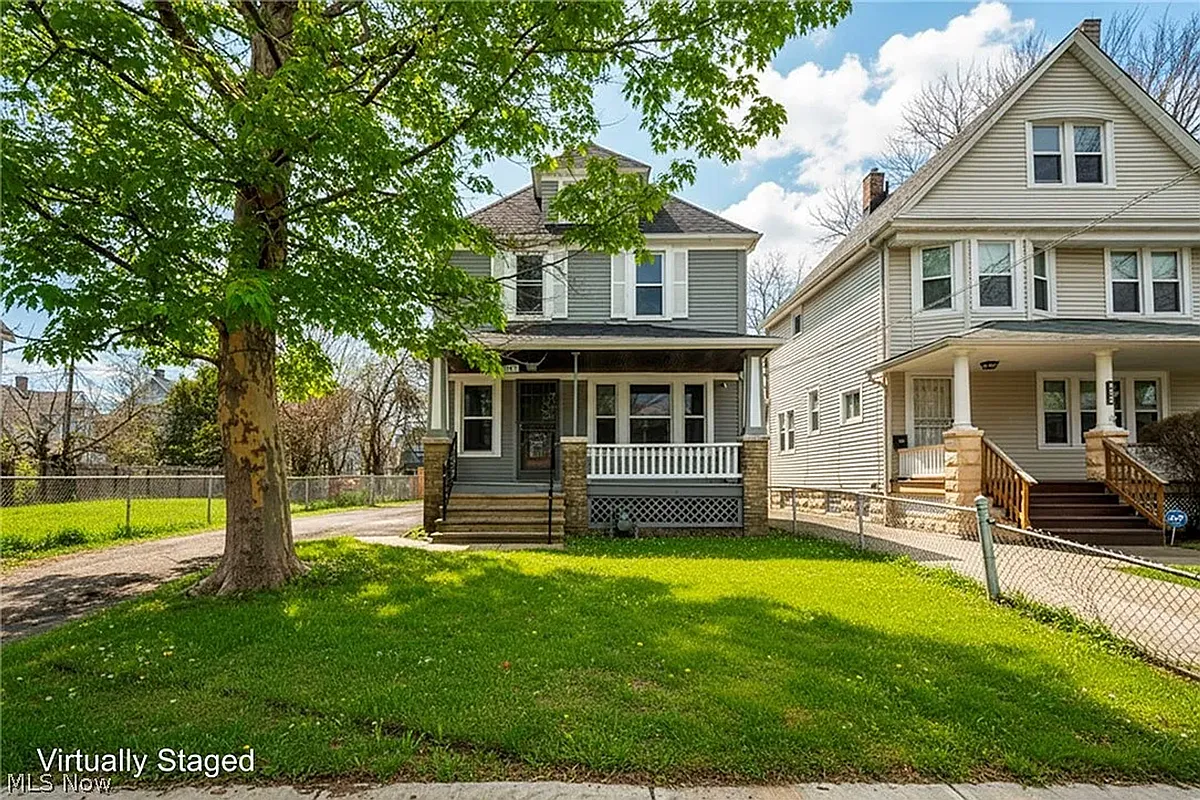 Building Photo - 5614 Drake Ave