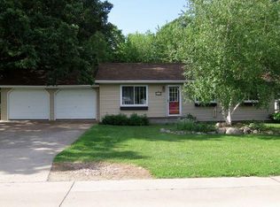 477 Rohr St, Arnolds Park, IA 51331