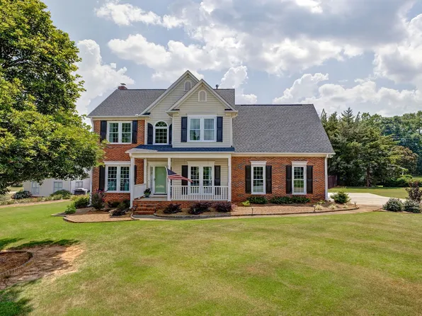 3 Promontory Ct, Greenville, SC 29615