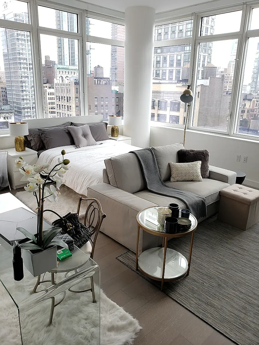 42 West 33rd Street — Photo 2
