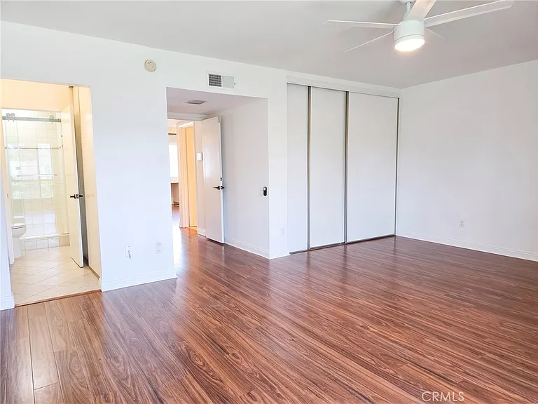 6121 Shoup Ave #10 — Photo 8