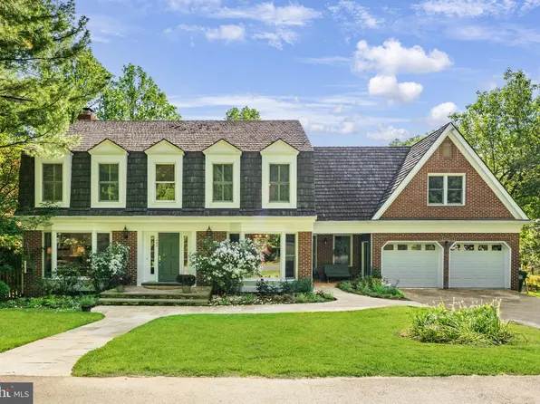 1490 Old Ash Grv, Vienna, VA 22182