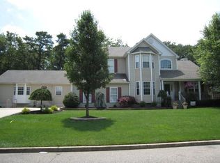 147 Lakewood Ave, Lanoka Harbor, NJ 08734