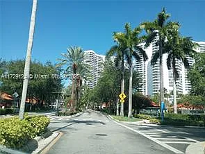 2 bed, 2.5 bath, 1355 sqft, $3,000 — Photo 2
