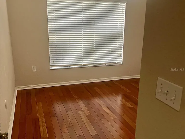308 Windsor St10_12152023